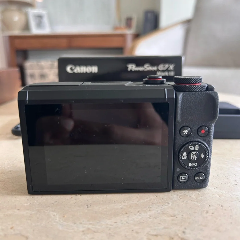 New Canon PowerShot G7 X Mark lll - Picture 7 of 12